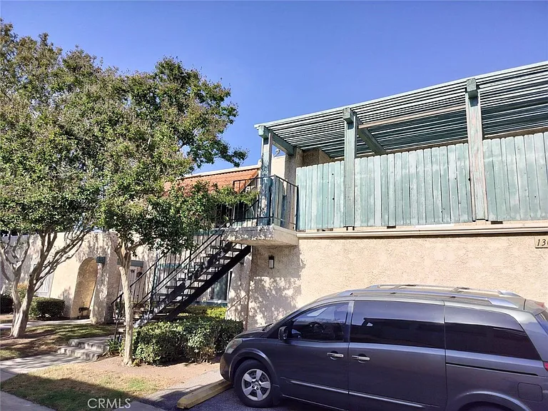 1301 Wheaton Way — Photo 1