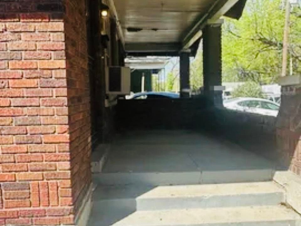 2nd image of 775 Leath St