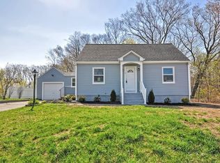6 Hillcrest Rd, Tewksbury, MA 01876