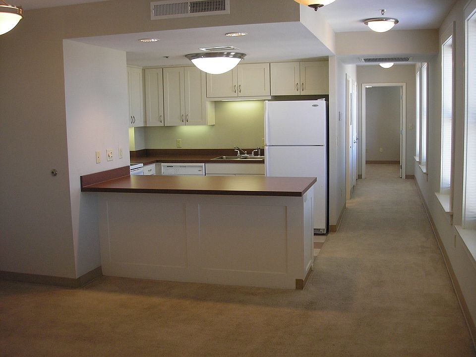 Living Room/Kitchen