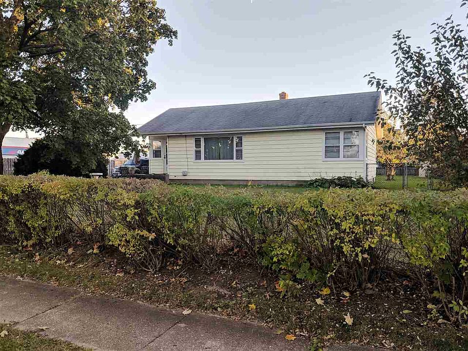 2nd image of 411 Sheridan Dr