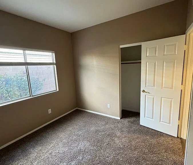 9450 W Quail Ave — Photo 17