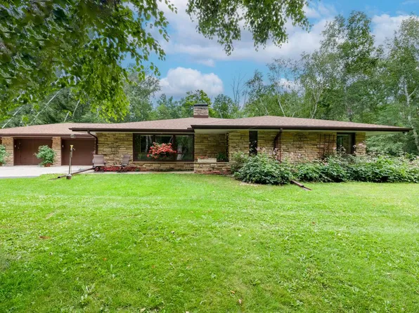 692 County Road C, Grafton, WI 53024