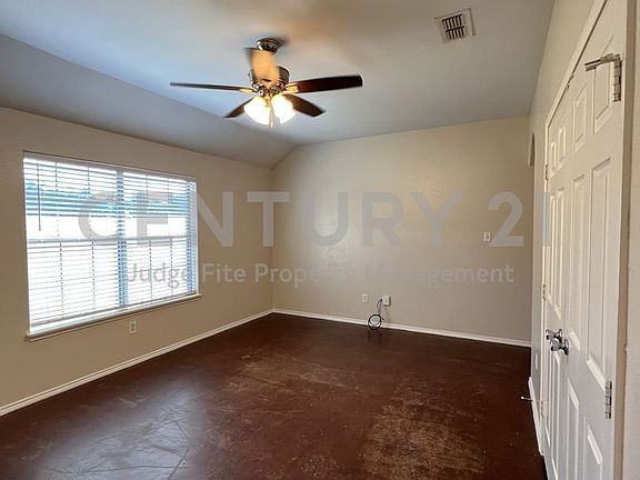 3rd image of 117 Sunburst Ct
