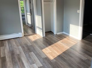 24 W 3rd St #2, Lowell, MA 01850