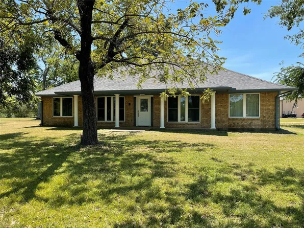 8194 Farm Road 71 E, Dike, TX 75437