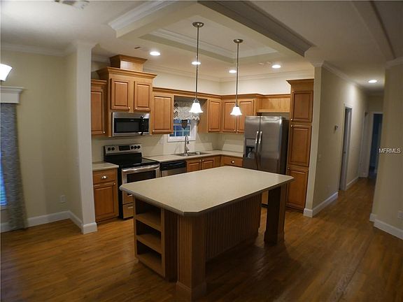 5th image of 18041 Devonwood Dr