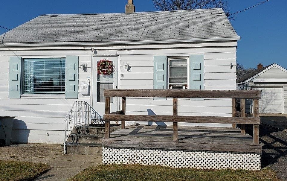 1st image of 15 Stewart Street