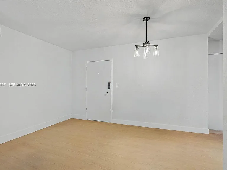5555 Collins Ave #7B — Photo 7