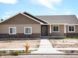 585 Chesterfield Ln, Idaho Falls, ID 83402