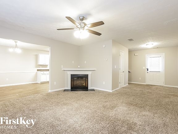 3rd image of 528 Simpson Place Dr