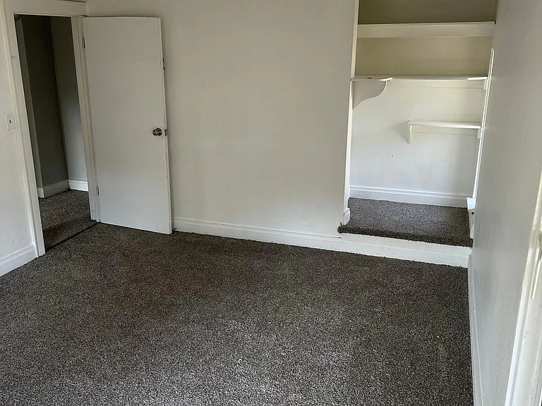 224 Maple St #2 — Photo 4