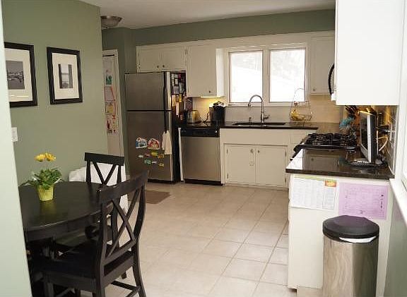 2nd image of 1771 Juliet Ave