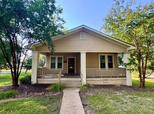 1129 W Jackson St, Tupelo, MS 38804