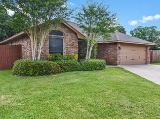 3951 Mullins Loop E, College Station, TX 77845