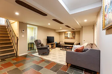 Sold by E Realty International Corp