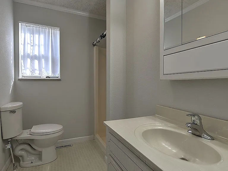 4660 Kingsport Hwy — Photo 14