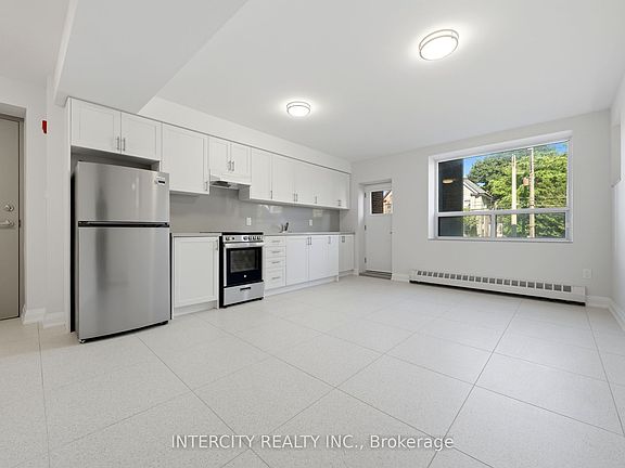 4th image of 91 Wentworth St S #1