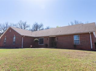 223 W 4th St, Chandler, OK 74834