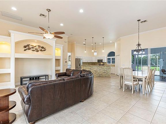 4th image of 12288 Casals LN