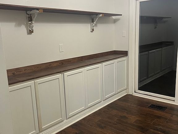 4th image of 35 Coolwood Dr