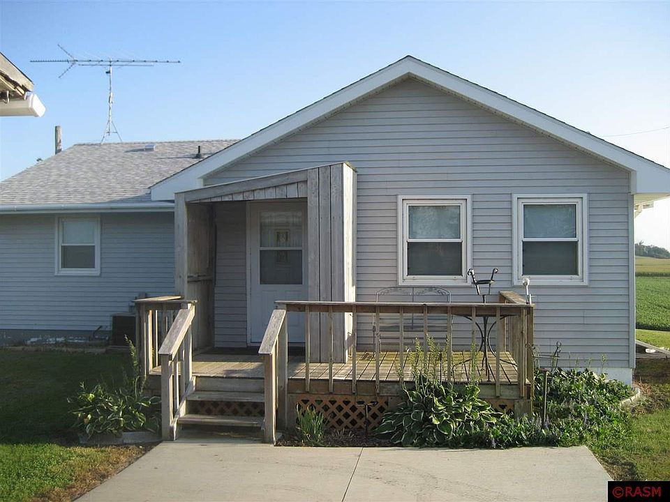 1st image of 40419 90th St