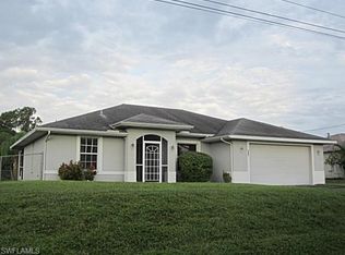 528 Empire Ave S, Lehigh Acres, FL 33974