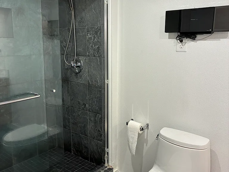 basement bathroom shower
