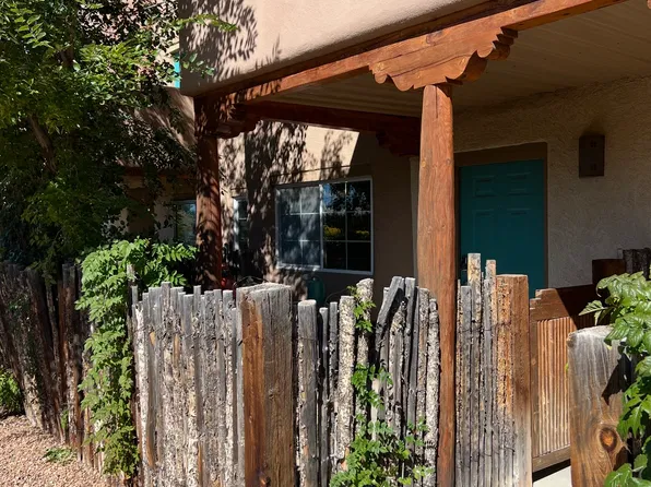 2210 Miguel Chavez Rd, Santa Fe, NM