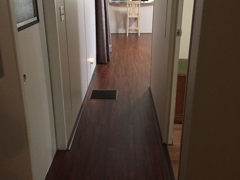 1st image of 12901 Oakwood Dr