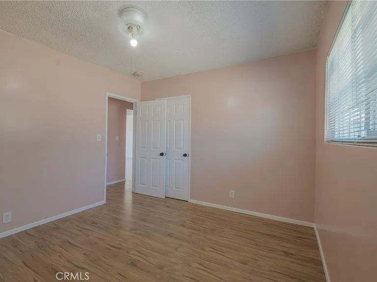 4433 Triggs St E — Photo 17
