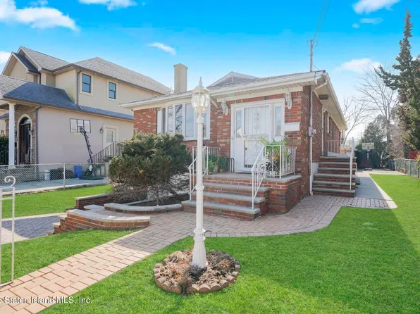 74 Reno Ave, Staten Island, NY 10306