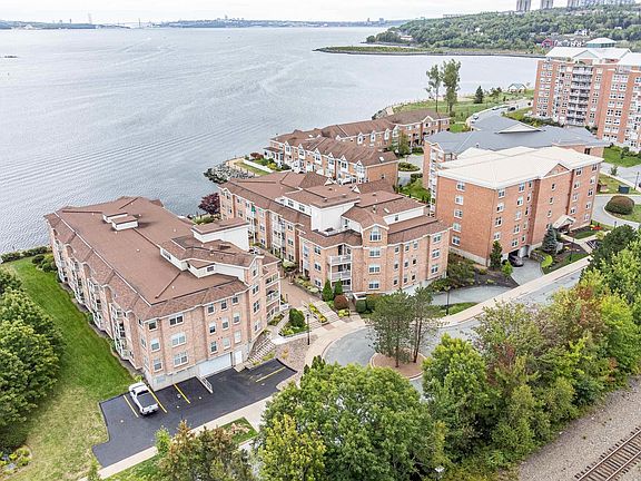 3rd image of 40 Waterfront Dr #304