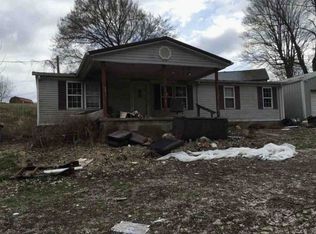 209 Hillside Dr, Cloverport, KY 40111