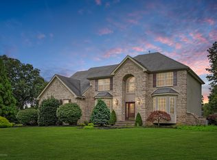 8 Siena Dr, Jackson, NJ 08527