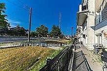 3rd image of 26 Bruce St #D02
