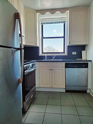 Rented by New York Dwellings LLC | media 14