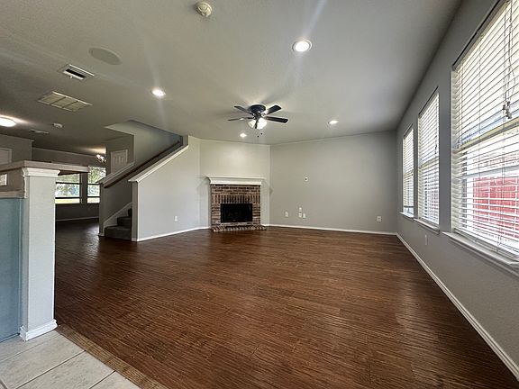 2nd image of 2525 Mesa Valley Dr