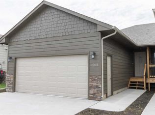 406 Macey Ave #B, Harrisburg, SD 57032