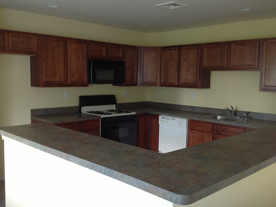 2nd image of 7 Highview Knl