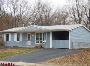 5261 Ville Rosa Ln, Hazelwood, MO