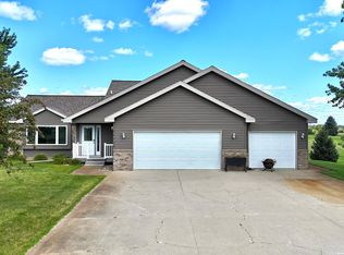 39534 Primrose Ct, Sauk Centre, MN 56378