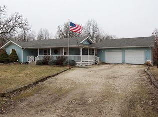 417 Dark Valley Rd, Marshfield, MO 65706