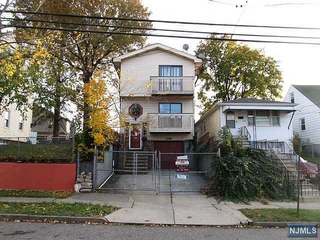 1st image of 248 22nd Ave