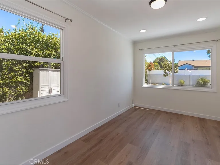 11000 Gaviota Ave — Photo 6