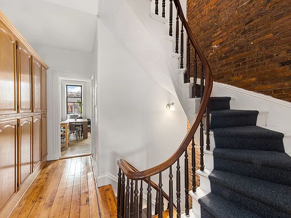 2nd image of 51A Douglass St