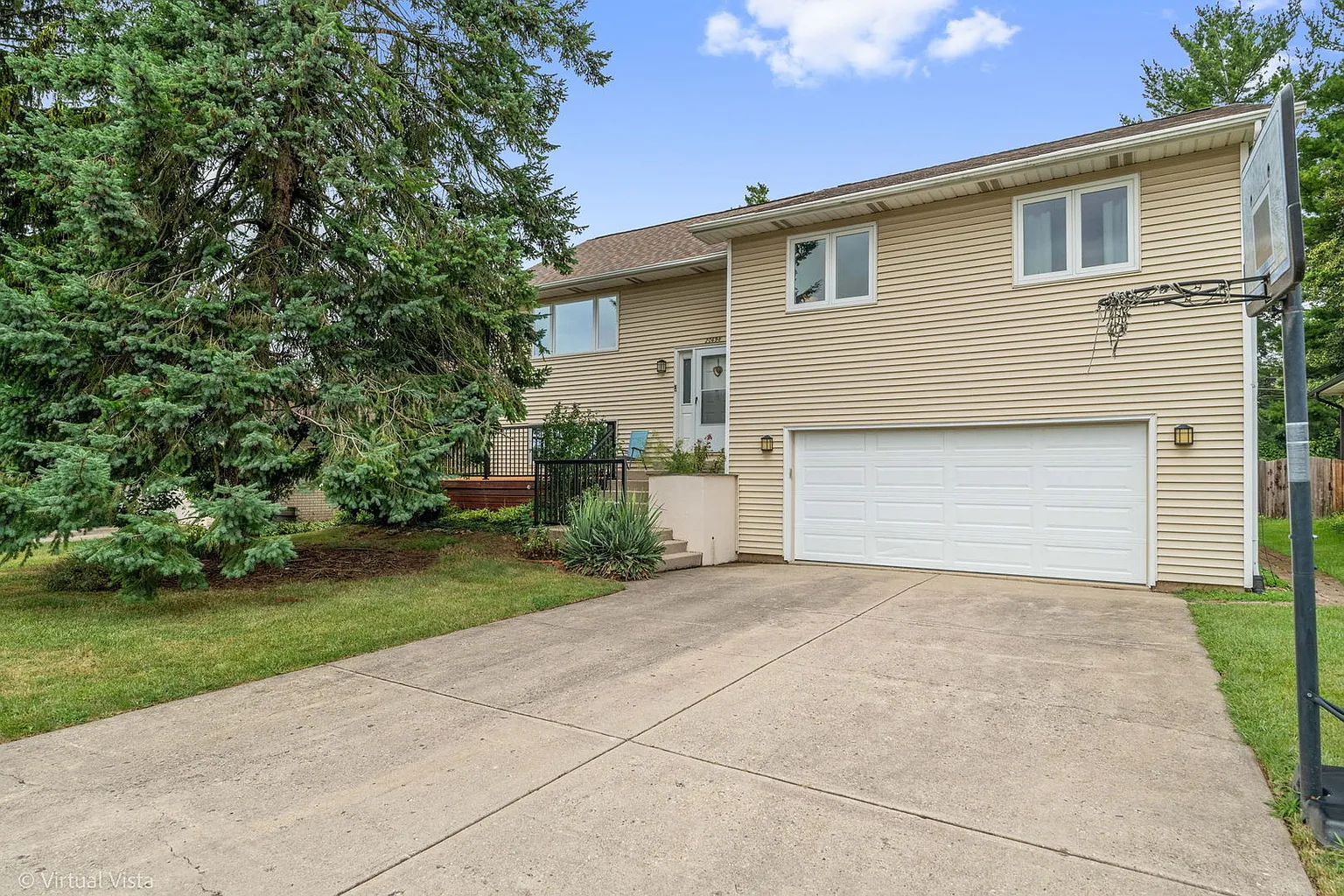 20698 N Eugene Ave photo 1
