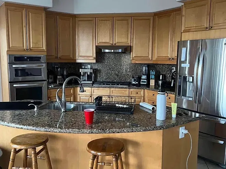 6689 Hollycrest Ct — Photo 11