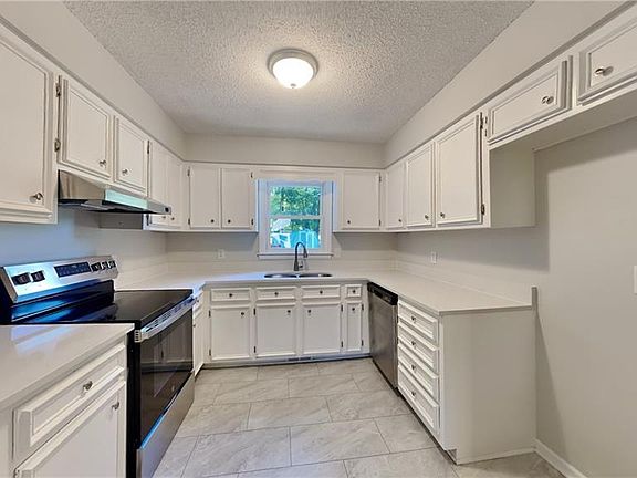 5th image of 2317 Morningside Dr