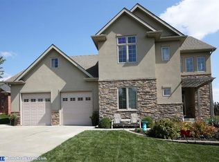 6610 NW 3rd St, Lincoln, NE 68521